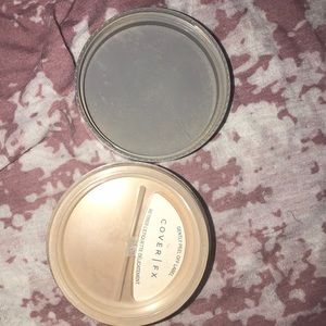 Coverfx illuminating setting powder Medium!!